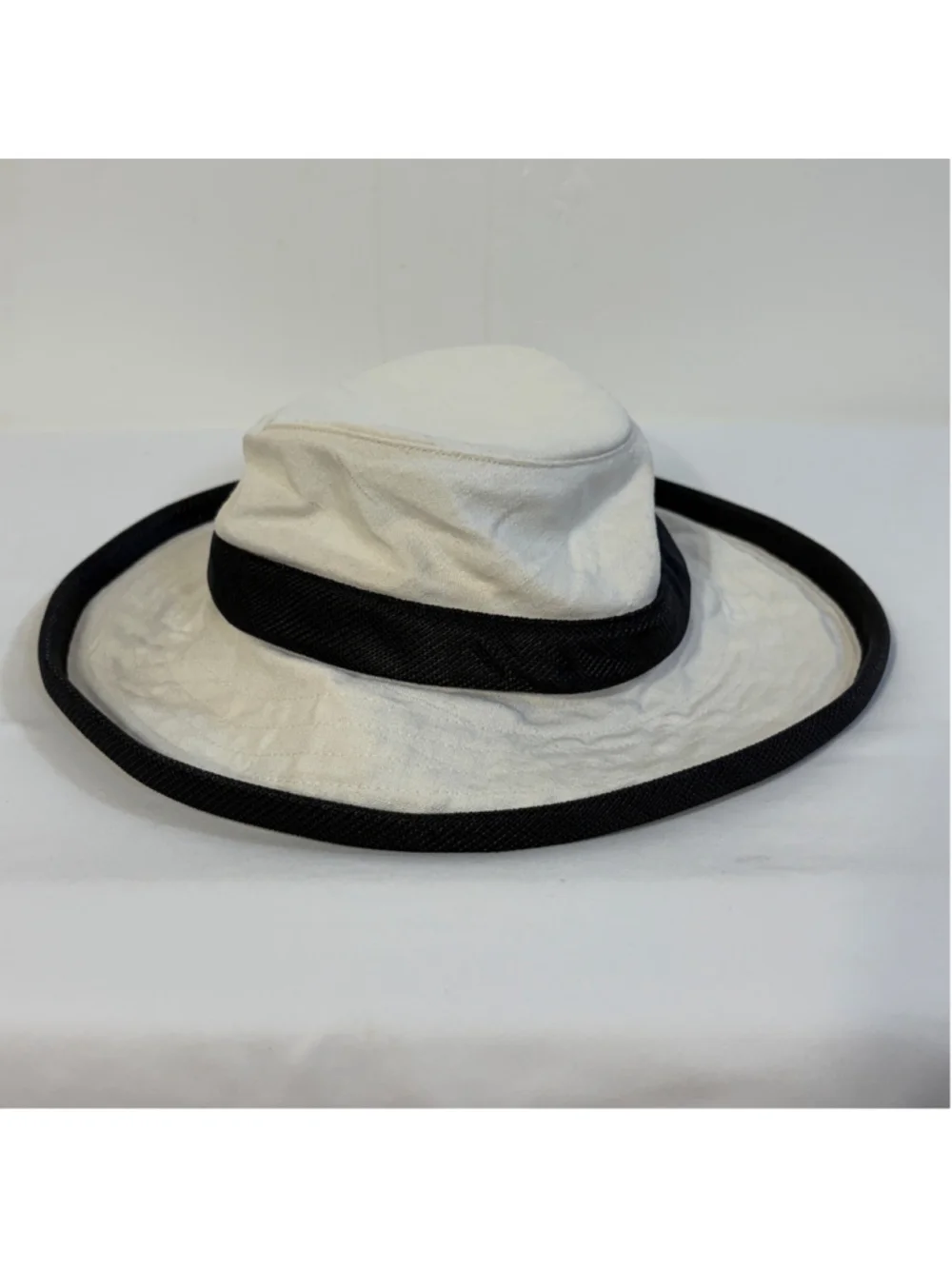 Tilley Charlotte Hemp Sun Hat Women's Size XL White Black TH8 Outdoors UPF